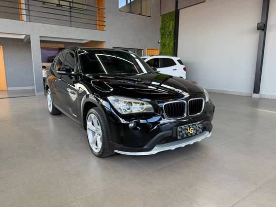 BMW X1 2.0 16V TURBO ACTIVEFLEX SDRIVE20I X-LINE 4P AUTOMÁTICO BMW X1 2.0 16V TURBO ACTIVEFLEX SDRIVE20I X-LINE 4P AUTOMÁTICO